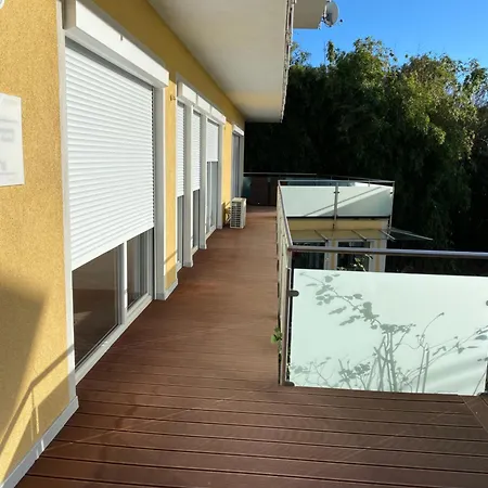 „1. Work & Sleep Luxury Apartment“ Fuer Arbeiten & Wohnen ! Appartamento *