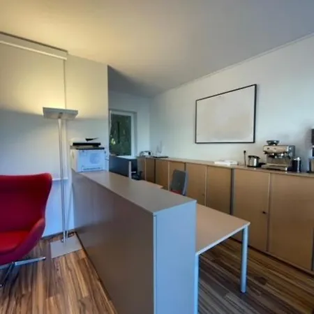 „1. Work & Sleep Luxury Apartment“ Fuer Arbeiten & Wohnen ! Appartamento Salisburgo