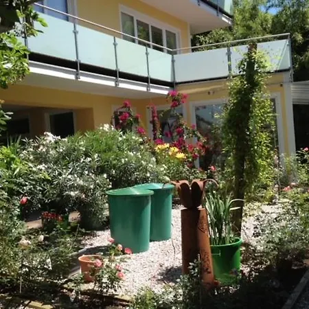 „1. Work & Sleep Luxury Apartment“ Fuer Arbeiten & Wohnen !