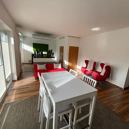 „1. Work & Sleep Luxury Apartment“ Fuer Arbeiten & Wohnen ! Διαμέρισμα *